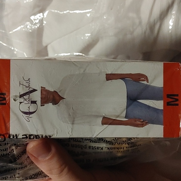 New Gloria Vanderbilt Women's Amanda white Shirt XS S M L XL 100% cotton - Picture 9 of 9